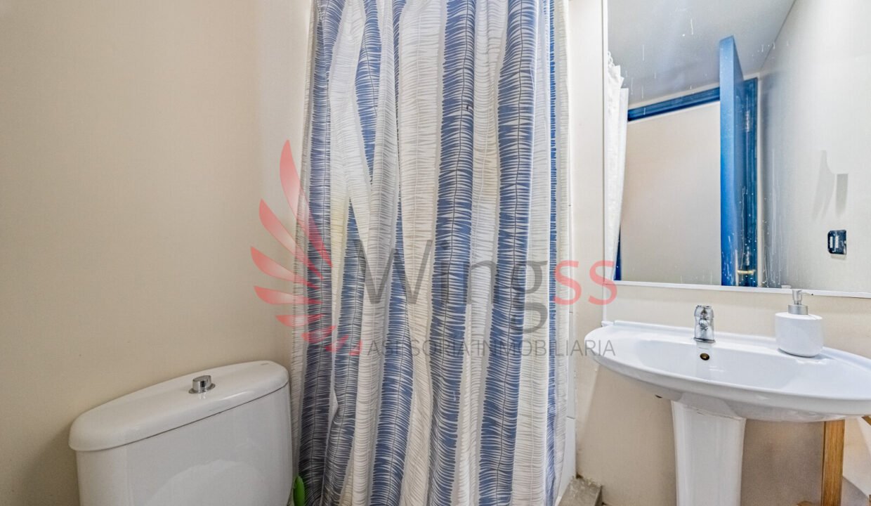 a49122a5ee422cc6652a2e209f784af9-1